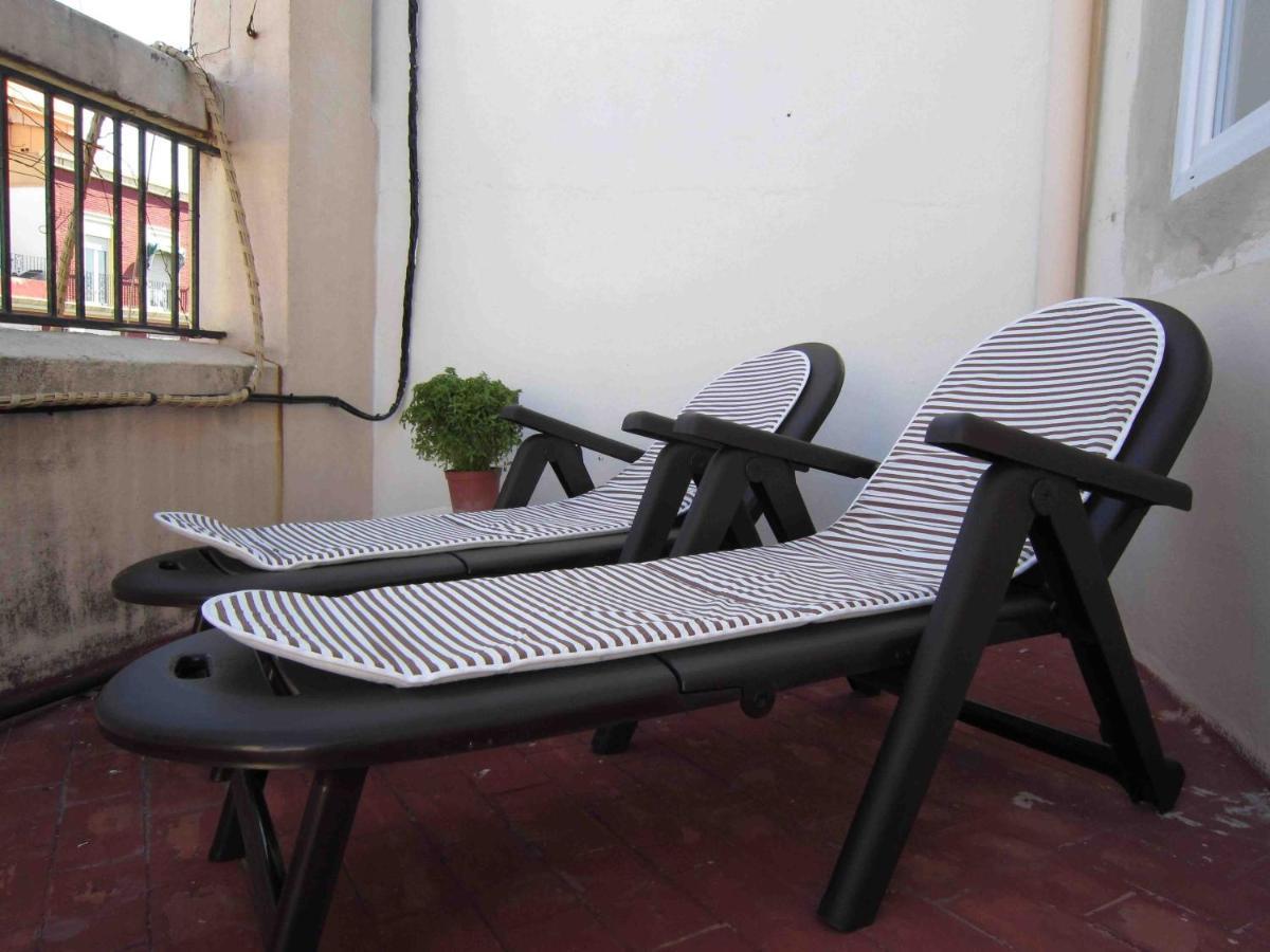 Young Penthouse Valenza Esterno foto